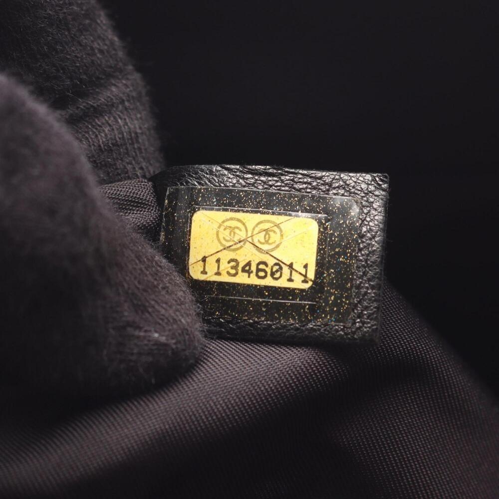CHANEL Black Leather Tote Bag - Picture 5 of 6